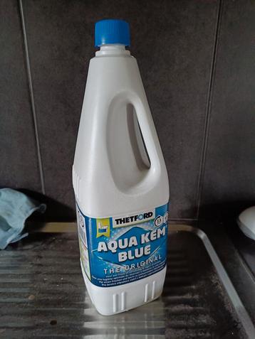 Aqua kem Blue 2 liter fles