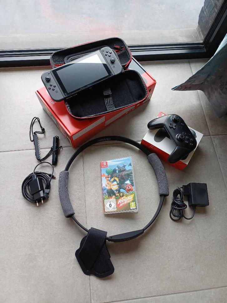 switch 1 V2 met veel extras !!, Games en Spelcomputers, Spelcomputers | Nintendo Switch, Zo goed als nieuw, Switch 2019 Upgrade