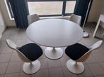Knoll Saarinen  tafel  + 4 stoelen Saarinen, Enlèvement