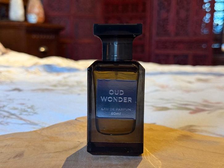 Fragrance World - Oud Wonder 80 ml, Bijoux, Sacs & Beauté, Beauté | Parfums, Comme neuf, Enlèvement ou Envoi