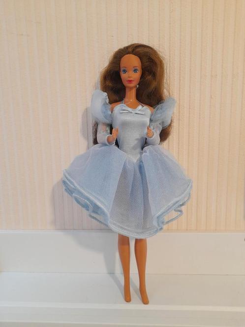 Barbie Whitney pretty perfume mattel, Verzamelen, Poppen, Zo goed als nieuw, Ophalen of Verzenden