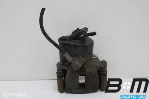 Remklauw rechtsachter VW Tiguan 5N 5N0615404, Auto-onderdelen, Remmen en Aandrijving, Gebruikt