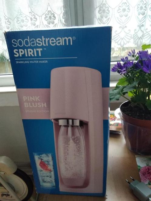 Pink SodaStream Spirit Het is negen., Elektronische apparatuur, Bruiswatermachines, Nieuw, Ophalen of Verzenden