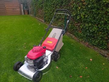 Grasmaaier met inox frame zelftrekker honda motor beschikbaar voor biedingen