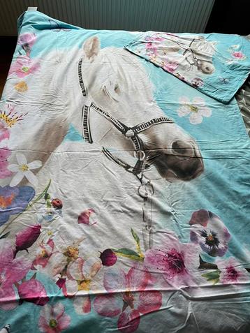 Housse de couette et taie cheval, Enlèvement, Comme neuf