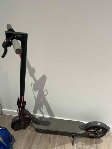 Elektrische Step 365go + slot beschikbaar voor biedingen