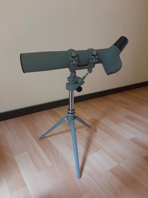 Vintage spotting scope Tasco 25x60, Audio, Tv en Foto, Optische apparatuur | Telescopen, Zo goed als nieuw, Met statief, Ophalen of Verzenden