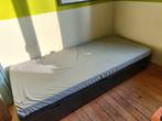 Lit ikea noir avec 3 tiroirs 1 personne, Maison & Meubles, Chambre à coucher | Lits, 90 cm, Une personne, Enlèvement, Utilisé