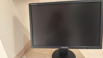 Samsung Syncmaster 245b beschikbaar voor biedingen