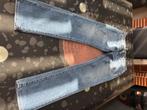 Jeans Levi’s femme taille 36 W28, Kleding | Dames, Spijkerbroeken en Jeans, Levi's, Ophalen of Verzenden, Zo goed als nieuw, Blauw