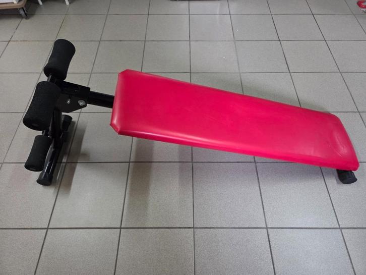 Sit-up bank, Sport en Fitness, Fitnessmaterialen, Zo goed als nieuw, Fitnessbank, Buik, Ophalen