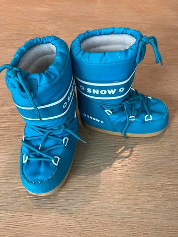 Moonboots maat 30/32 beschikbaar voor biedingen