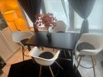 Tafel met 4 stoelen, Ophalen, Zo goed als nieuw, 100 tot 150 cm, 50 tot 100 cm