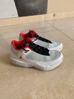 Baskets -  Jordan 23 blanches (taille 39), Comme neuf, Chaussures