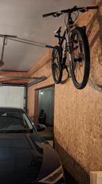 Stevige fietshaak / ophangsysteem berging garage., Fietsen en Brommers, Ophalen, Zo goed als nieuw