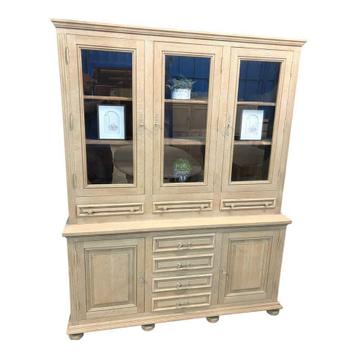  AEROGUMMED dressoir van ruw eikenhout beschikbaar voor biedingen