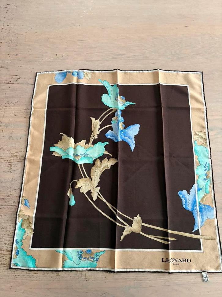 Lot van ongeveer 56 sjaals, Vêtements | Femmes, Bonnets, Écharpes & Gants, Comme neuf, Enlèvement