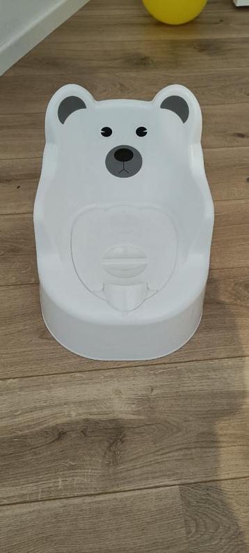 potje in de vorm van beer beschikbaar voor biedingen