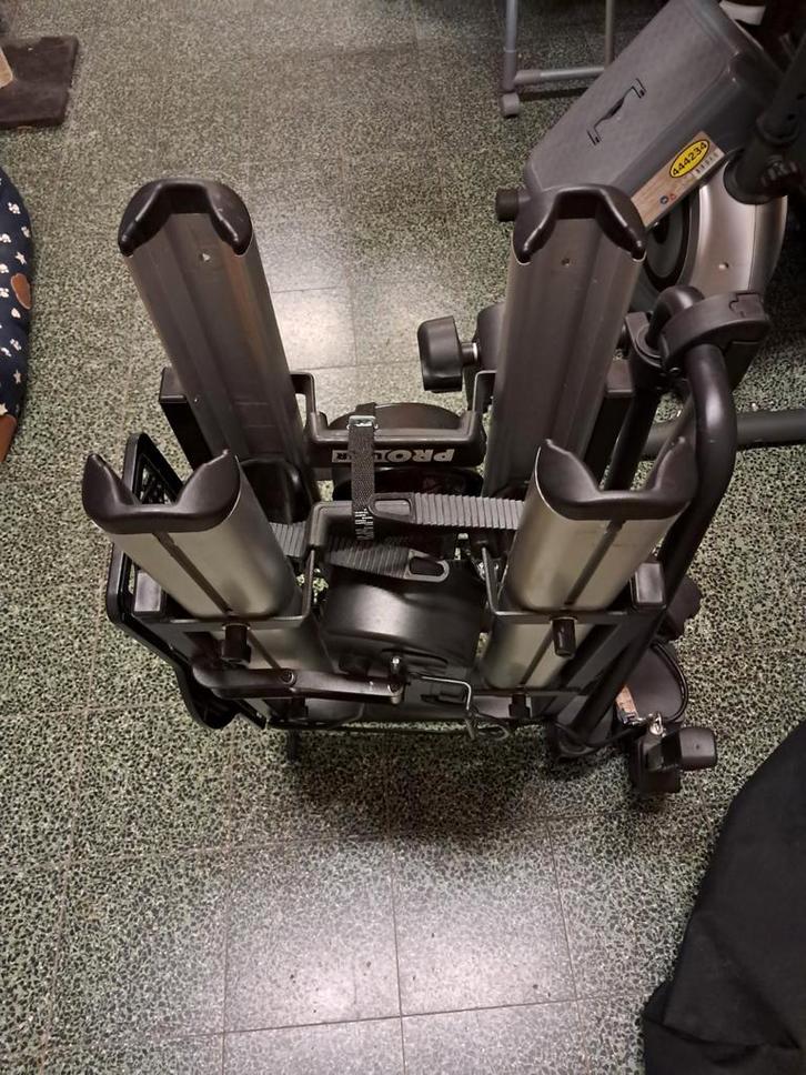 Fietsbenodigheden:helm,2 E plooifietsen, fietsendrager, Auto-onderdelen, Uitlaatsystemen, Ophalen