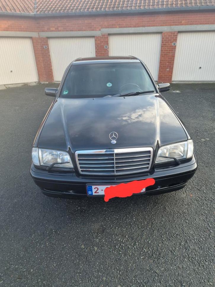 Mercedes-benz C240 V6 essence 11/ 03 1998, Auto's, Mercedes-Benz, Bedrijf, Benzine, Ophalen