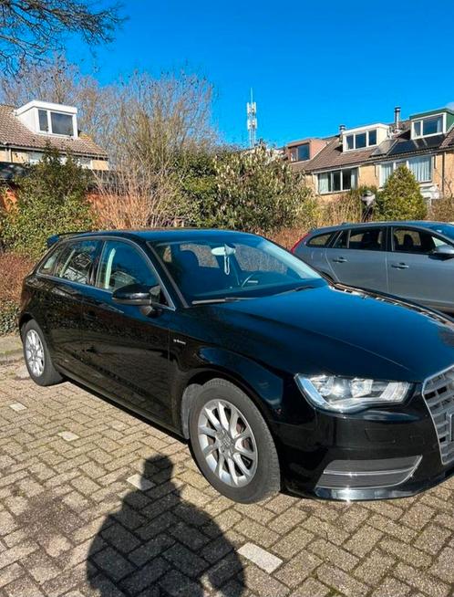 Audi A3 sportback benzine 1ste eigenaar Met onderhoudboekje, Auto's, Audi, A3, ABS, Achteruitrijcamera, Airbags, Airconditioning