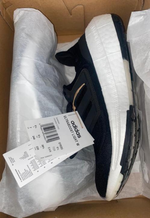 Chaussures baskets sneakers running Adidas Ultraboost light, Sport en Fitness, Basketbal, Nieuw, Schoenen, Ophalen of Verzenden