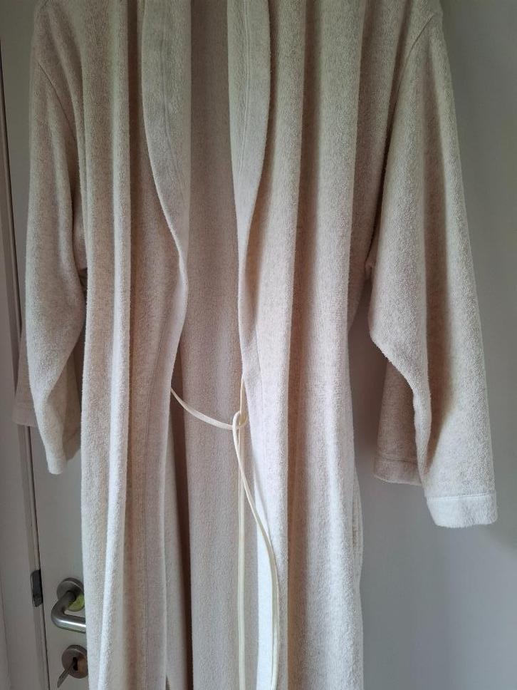 Kamerjas Furstenberg sjaalkraag 100% katoen, Kleding | Dames, Homewear, Zo goed als nieuw, Maat 42/44 (L), Beige, Ophalen of Verzenden
