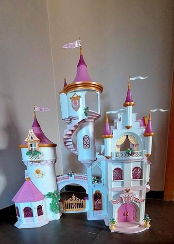 Playmobil Groot Prinsessenkasteel + 2 slaapkamers beschikbaar voor biedingen