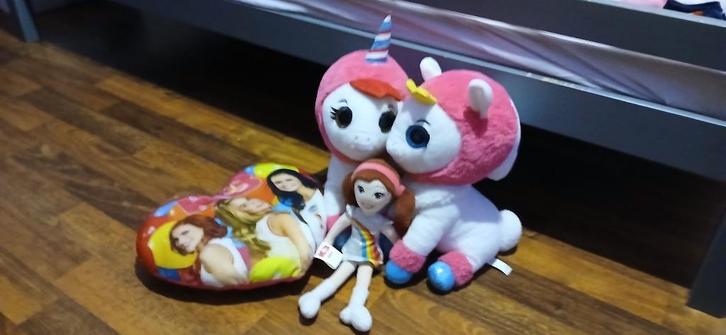 K3 knuffels + kussen + popje, Kinderen en Baby's, Speelgoed | Knuffels en Pluche, Zo goed als nieuw, Overige typen, Ophalen