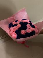 Zelfgemaakte boeket de kleuren zijn: roos  en donkerblauw, Hobby en Vrije tijd, Knutselen, Ophalen, Nieuw, Knutselwerk