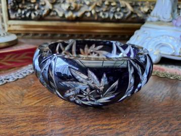 Kristallen asbak beschikbaar voor biedingen