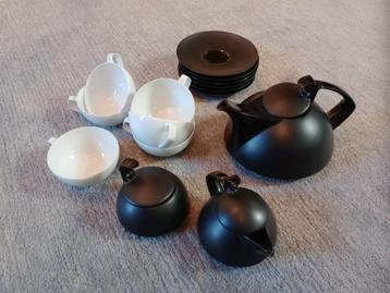Walter Gropius (Rosenthal) TheeServies beschikbaar voor biedingen