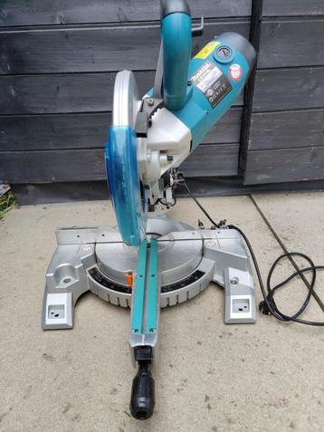 Makita LS1018LN Afkortzaag - 1430W - 260 x 30mm disponible aux enchères