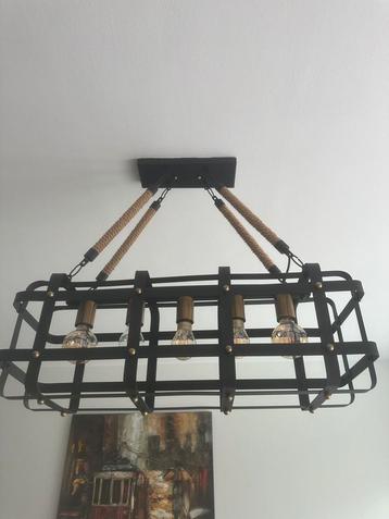 Hanglampen  beschikbaar voor biedingen