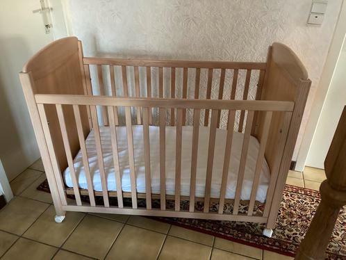 Ledikantje met bijbehoren, Kinderen en Baby's, Babywiegjes en Ledikanten, Gebruikt, Ledikant, Ophalen