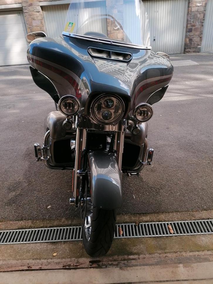 Superbe harley Electra Glide CVO, Motoren, Motoren | Harley-Davidson, Particulier, Ophalen