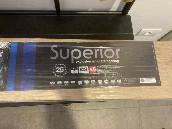 Kliklamniaat Welsh Natural Eik + ondervloer + plaktape, Doe-het-zelf en Bouw, Vloerdelen en Plavuizen, Nieuw, Laminaat, Hout, Ophalen