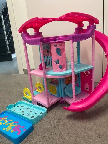 Barbie huis, Kinderen en Baby's, Speelgoed | Poppenhuizen, Ophalen, Zo goed als nieuw