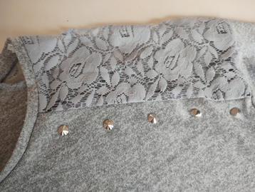 Zeer mooie grijze trui New Look m L beschikbaar voor biedingen