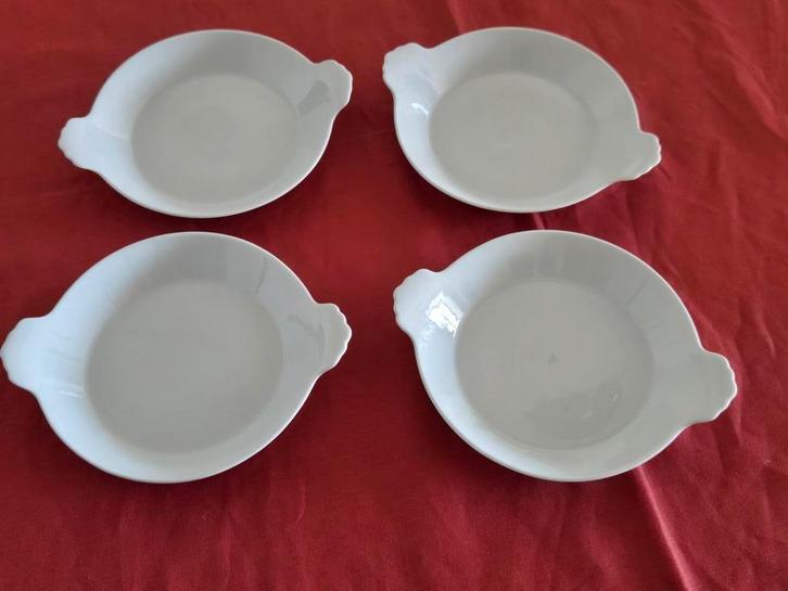 Quatre nouveaux plats à four de qualité, Antiquités & Art, Antiquités | Services (vaisselle) pièces, Enlèvement ou Envoi