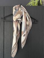 Zijde sjaals, Kleding | Dames, Mutsen, Sjaals en Handschoenen, Ophalen of Verzenden, Zo goed als nieuw
