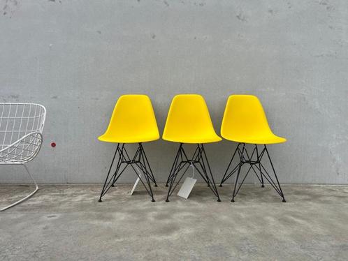 Vitra Eames DSR gele stoelen, ongebruikt, 9x, Huis en Inrichting, Stoelen, Nieuw, Vijf, Zes of meer stoelen, Verzenden