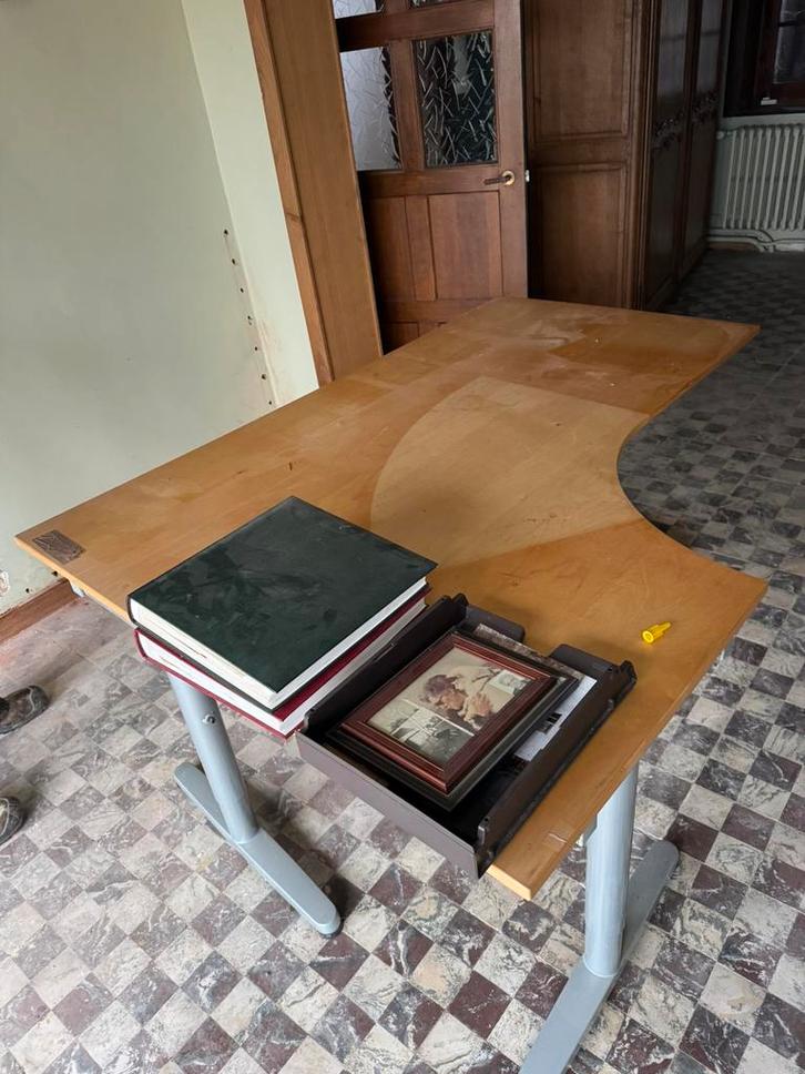 Bureau bois IKEA GALANT – grand modèle ergonomique, Articles professionnels, Aménagement de Bureau & Magasin | Mobilier de bureau & Aménagement