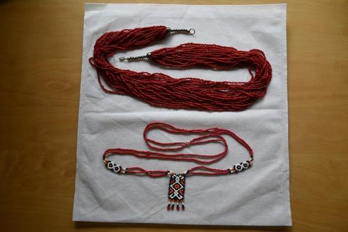 Set van 2 rode exotische fijne parelsnoeren, Handtassen en Accessoires, Kettingen, Nieuw, Kunststof, Rood, Ophalen of Verzenden