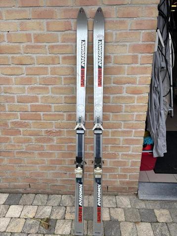 Paar Ski's Rossignol in goede staat beschikbaar voor biedingen