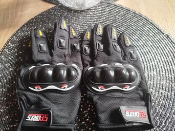 motorhandschoenen of andere in zeer goede staat, ze zijn noo beschikbaar voor biedingen
