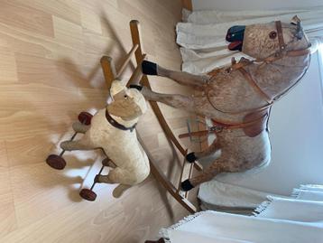 antiek schommelpaard 175€ hond 60€ beschikbaar voor biedingen
