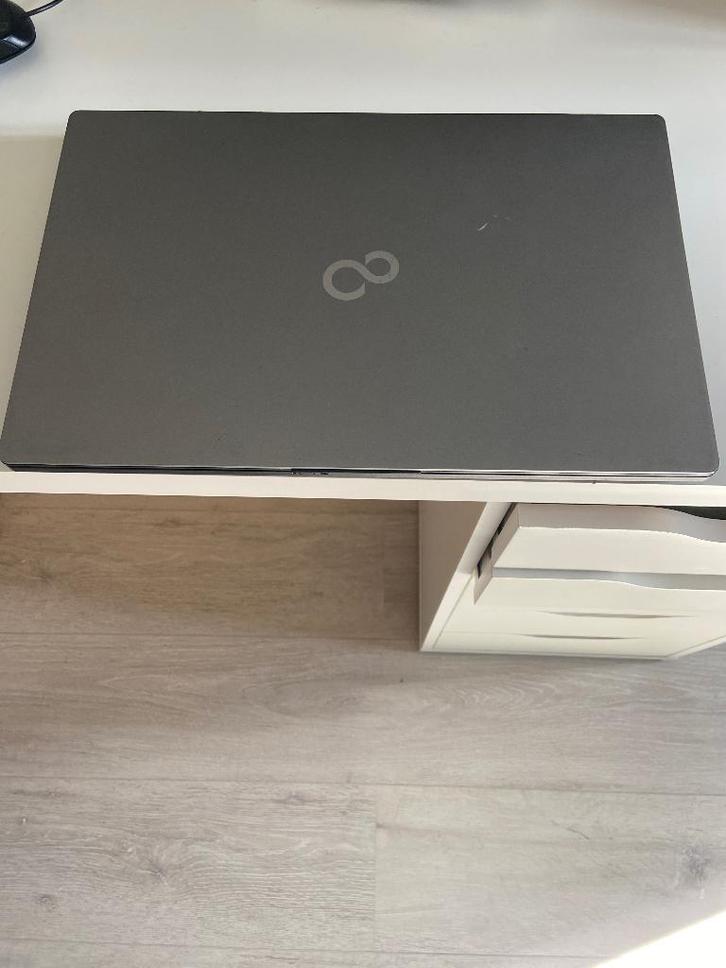 Uit 2023: Zakelijke laptop Fujitsu Lifebook E5512, Computers en Software, Windows Laptops, Gebruikt, 15 inch, SSD, 8 GB, Azerty