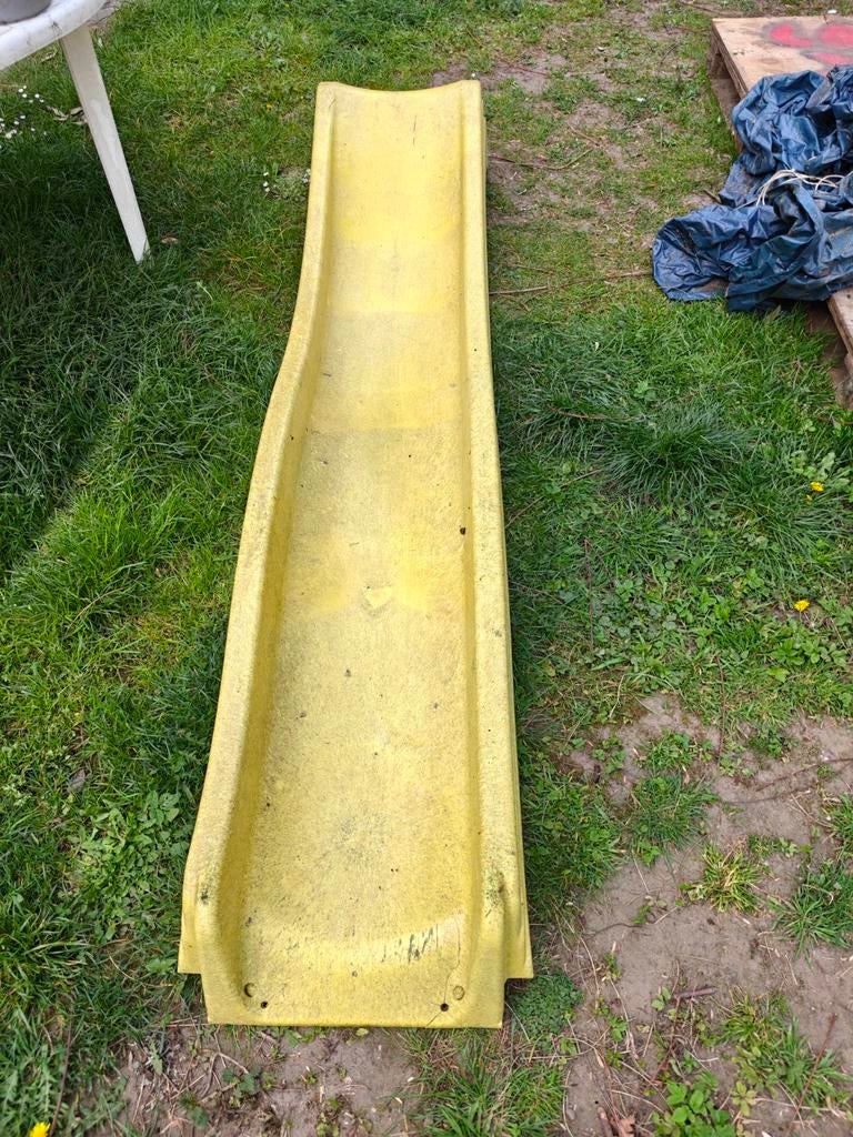 Glijbaan in goede staat, Ophalen, Schommel