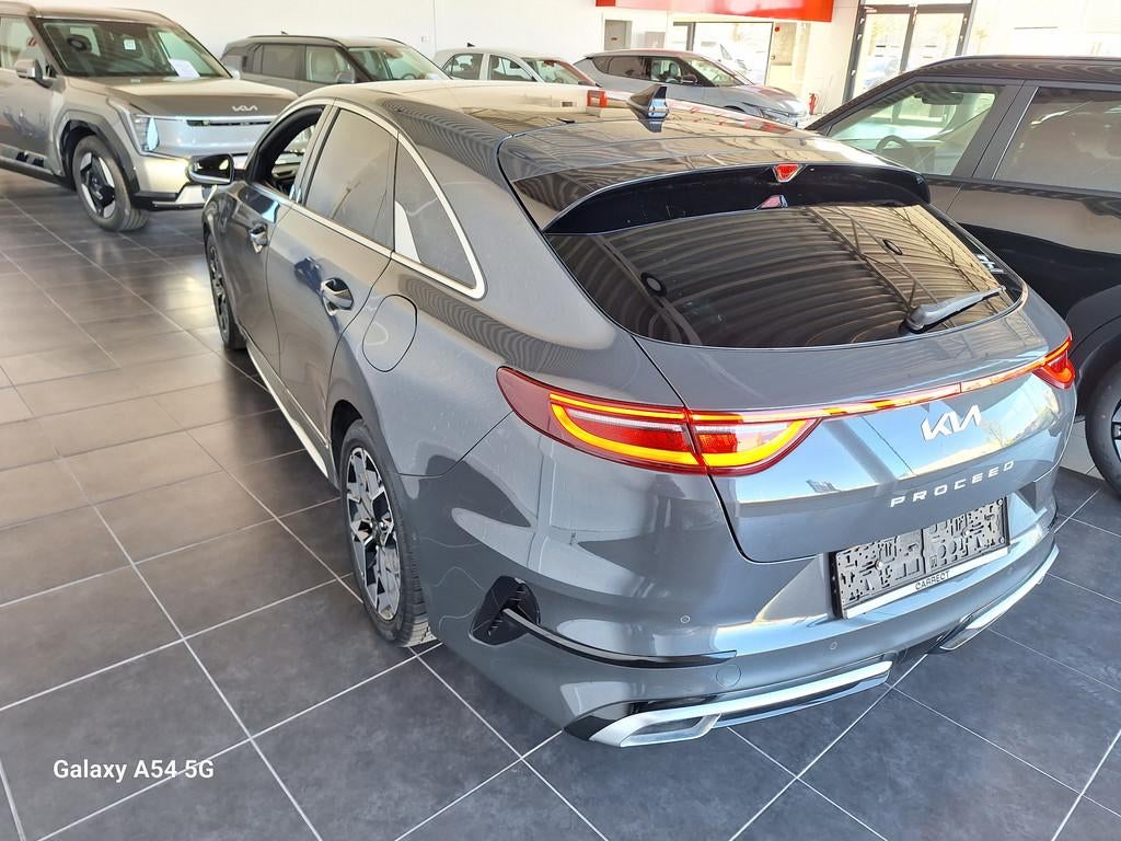 Kia ProCeed GT-LINE 1.5T 7DCT - LEZ VALID 2035 - AUTOMATIC -, Autos, Kia, Cuir, Argent ou Gris, Achat, Euro 6